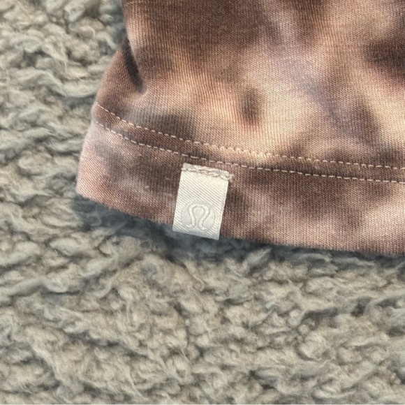 Lululemon Mens Space Tie-Dye T-Shirt size M Short Sleeve Cotton Blend Pink - Picture 3 of 7